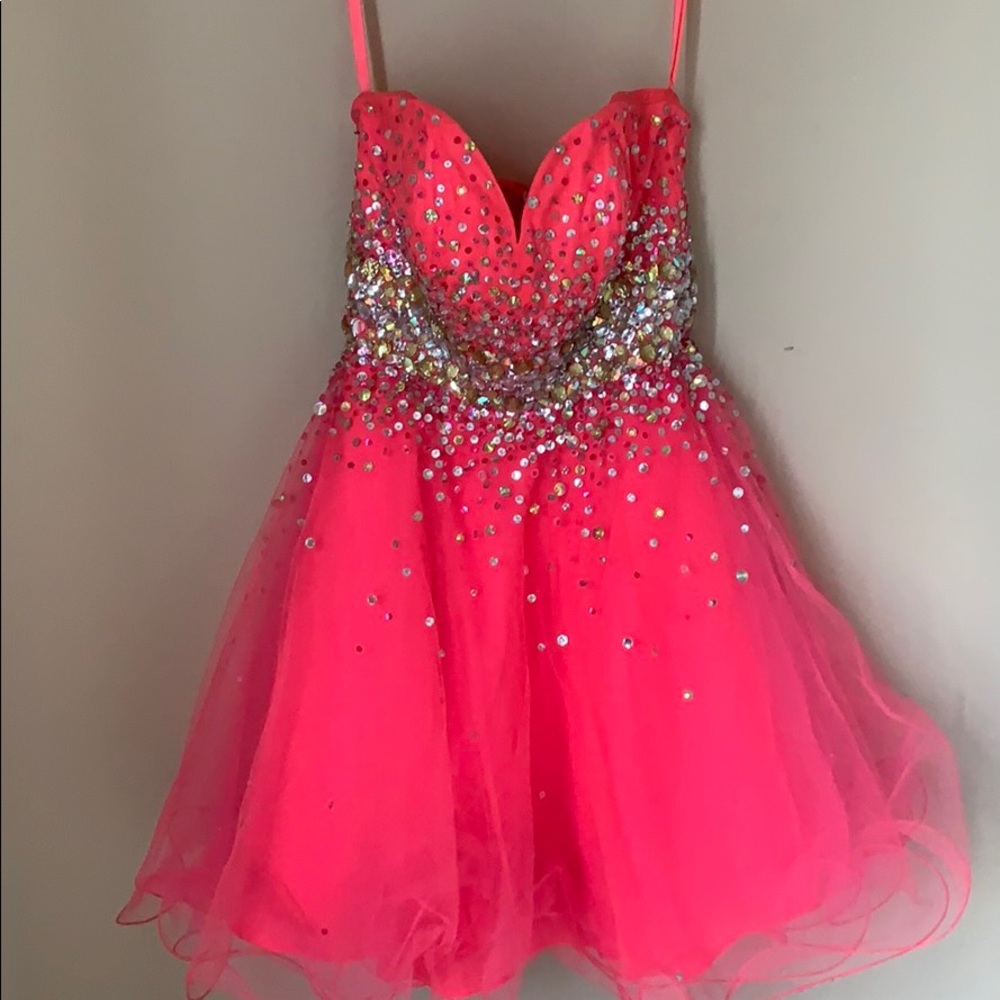 Short pink sweetheart dress